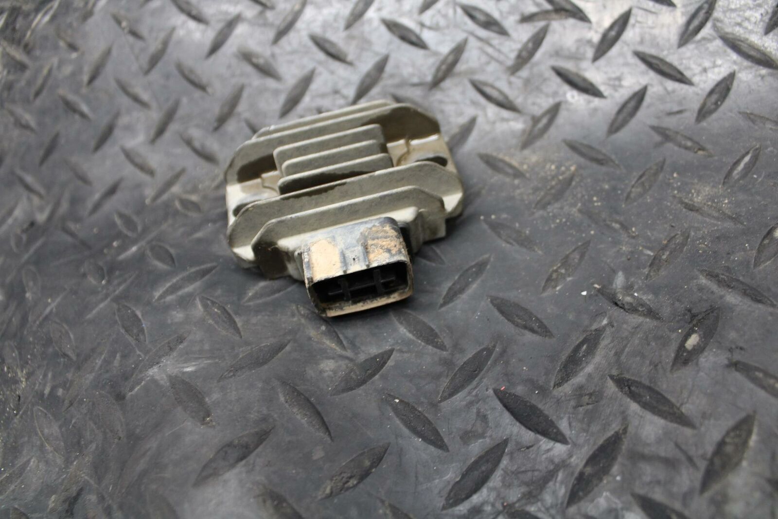 03-06 SUZUKI QUADSPORT Z400 RECTIFIER VOLTAGE REGULATOR 32800-05F20 BB207