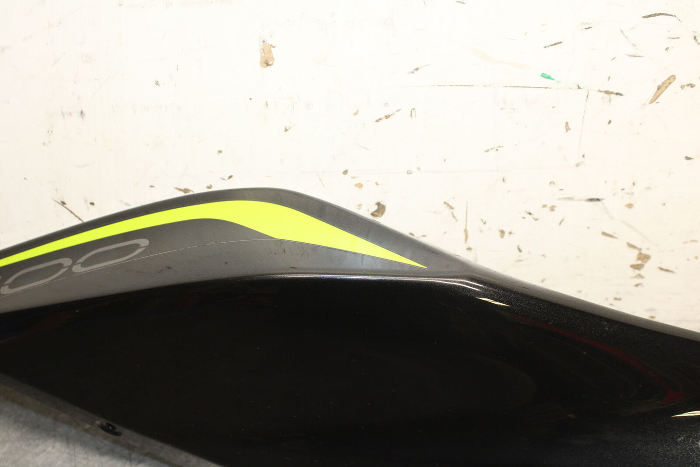19-22 KAWASAKI Z400 RIGHT REAR BACK TAIL FAIRING COWL SHROUD BB738