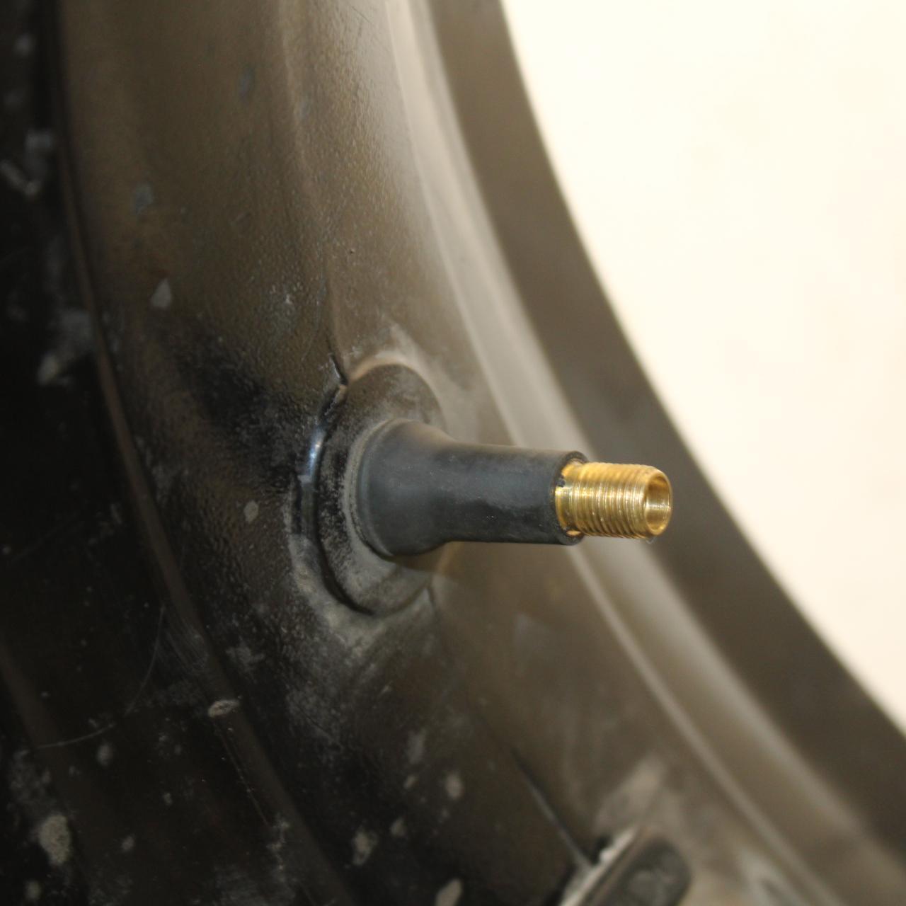 06-07 SUZUKI GSXR 600 750 REAR WHEEL AND ROTOR BACK BRAKE DISC BB645