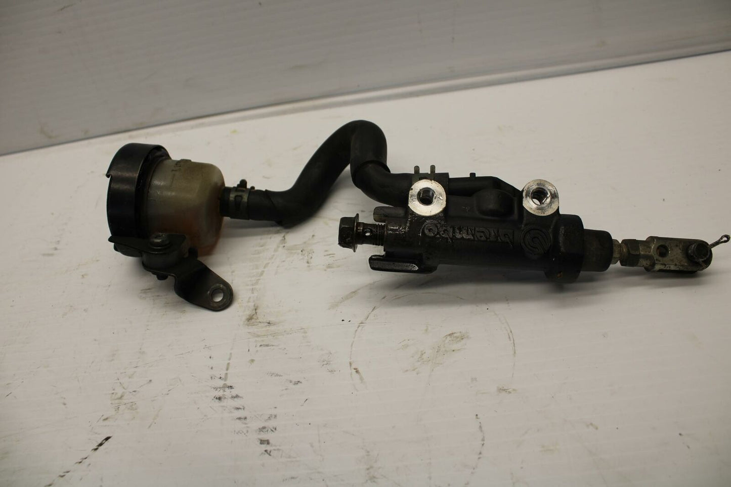 96 YAMAHA YZF750R REAR BREMBO BRAKE MASTER CYLINDER W RESERVOIR BB237