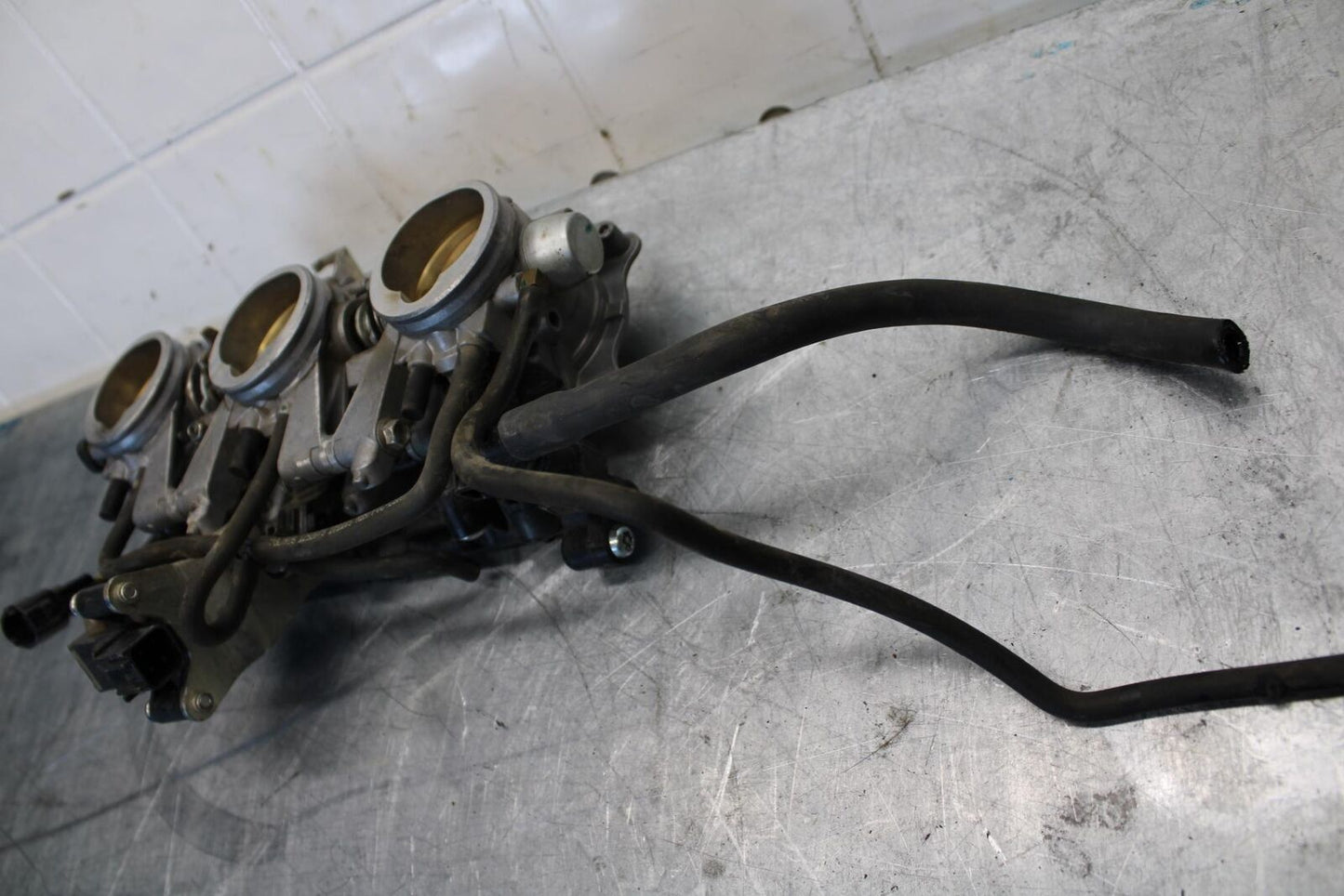 2006 Triumph Daytona 675 Triple MAIN FUEL INJECTORS / THROTTLE BODIES BB434