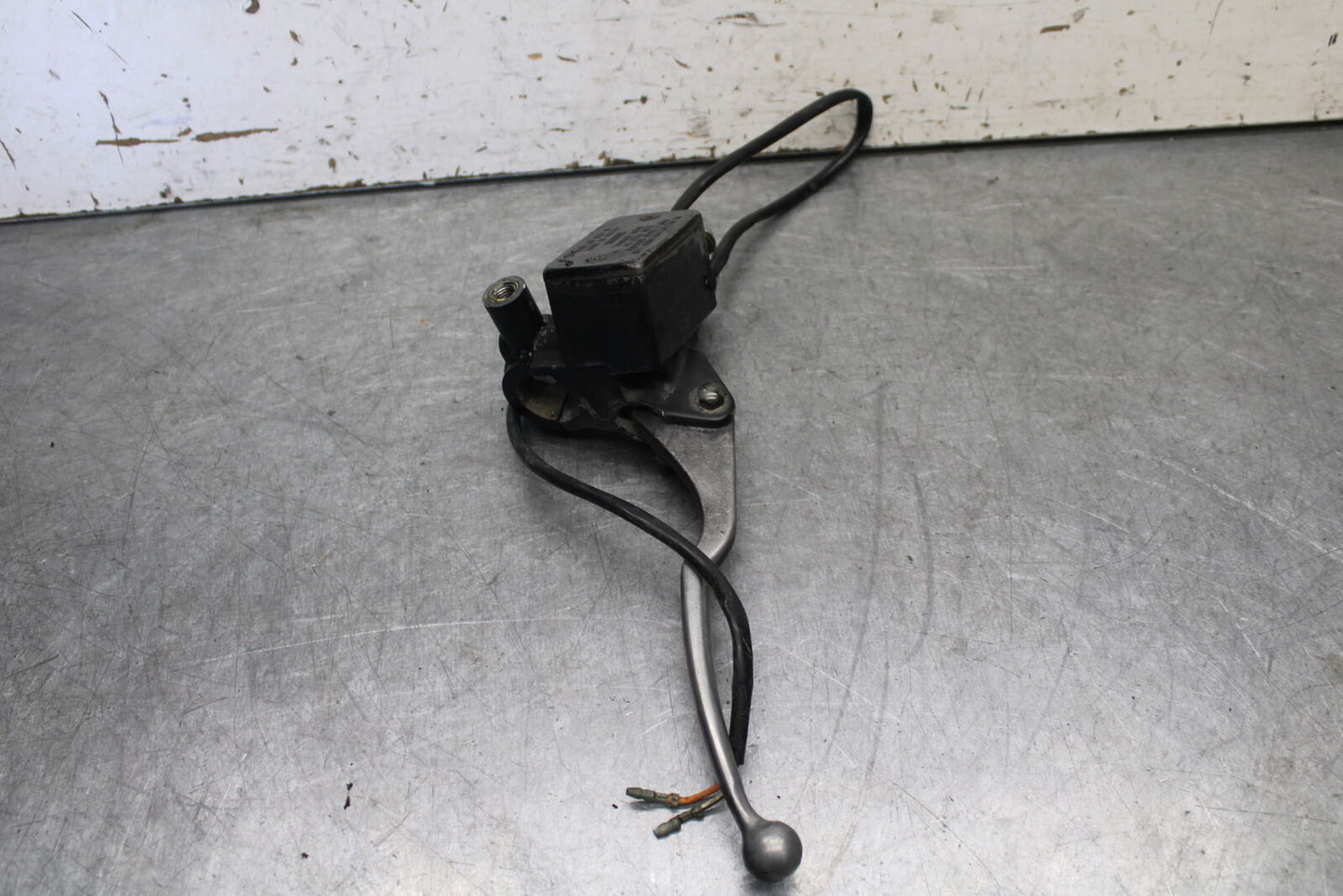 85-86 SUZUKI MADURA 1200 FRONT BRAKE MASTER CYLINDER BB691