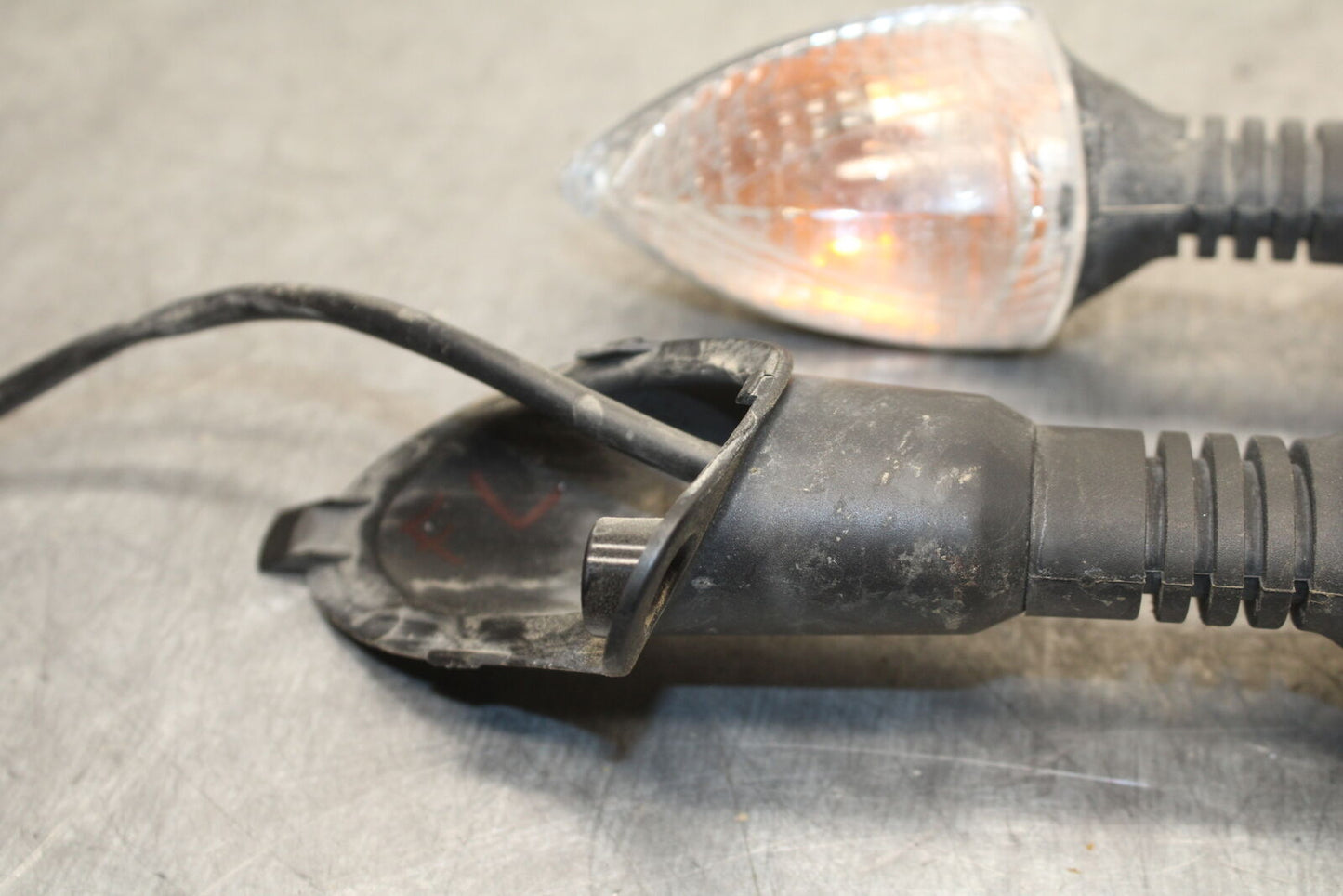 21-24 KTM 890 ADVENTURE R FRONT LEFT RIGHT TURN SIGNALS LIGHT INDICATORS BB723