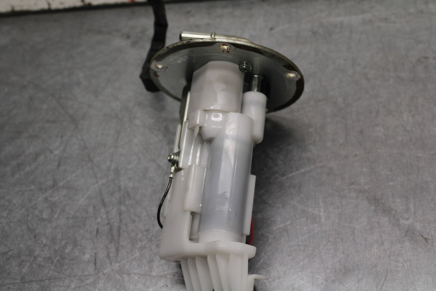 16-17 KAWASAKI VULCAN S 650 EN650 ABS FUEL GAS PUMP BB731