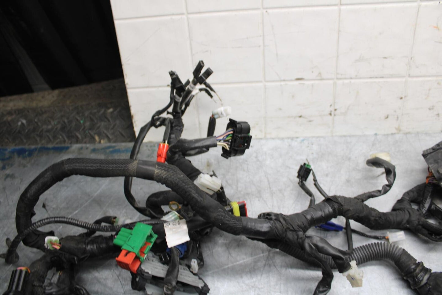 21 HUSQVARNA VITPILEN 401 MAIN ENGINE WIRING HARNESS MOTOR WIRE LOOM BB467