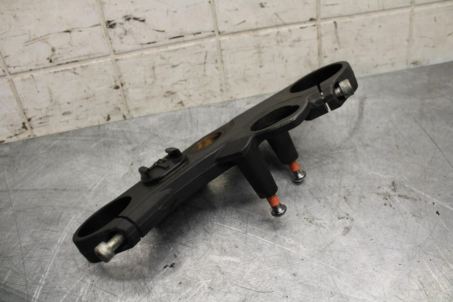2008 Suzuki GSXR1000 FORKS UPPER TRIPLE TREE CLAMP 51311-21H00 BB519