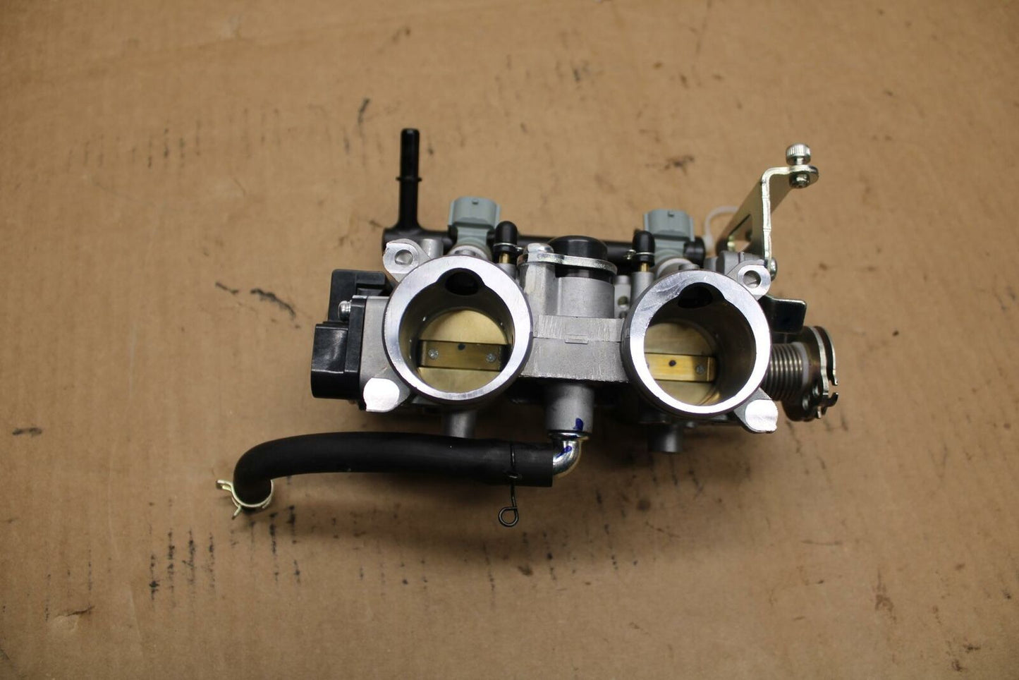 19-21 YAMAHA YZF R3 CARBS CARBURETORS BB378