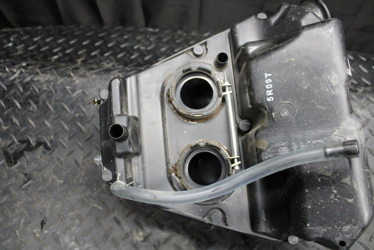 12-17 KAWASAKI NINJA 650 AIRBOX AIR INTAKE FILTER BOX 11010-0704 BB211