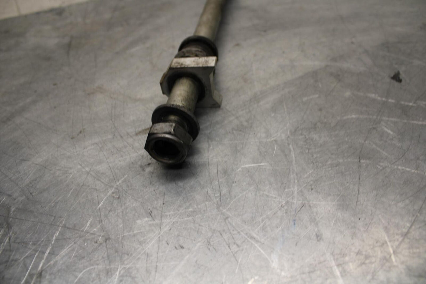 17-21 TRIUMPH STREET TRIPPLE R REAR AXLE BACK WHEEL RIM PIVOT BOLT AXEL bb452