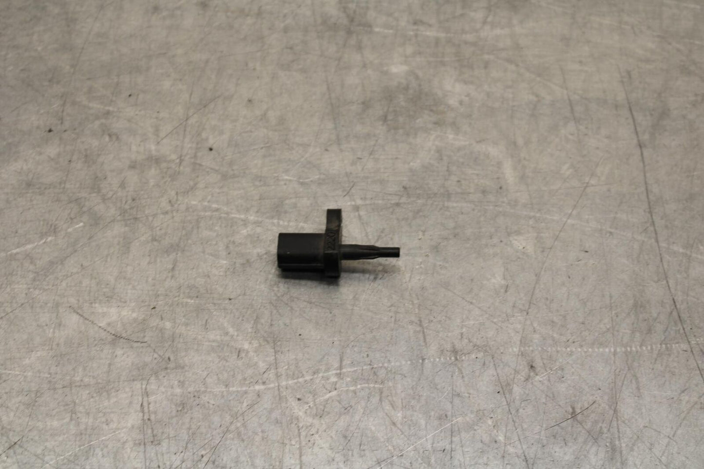 2012 Yamaha FZ8 AIR INTAKE TEMPERATURE TEMP SENSOR BB550