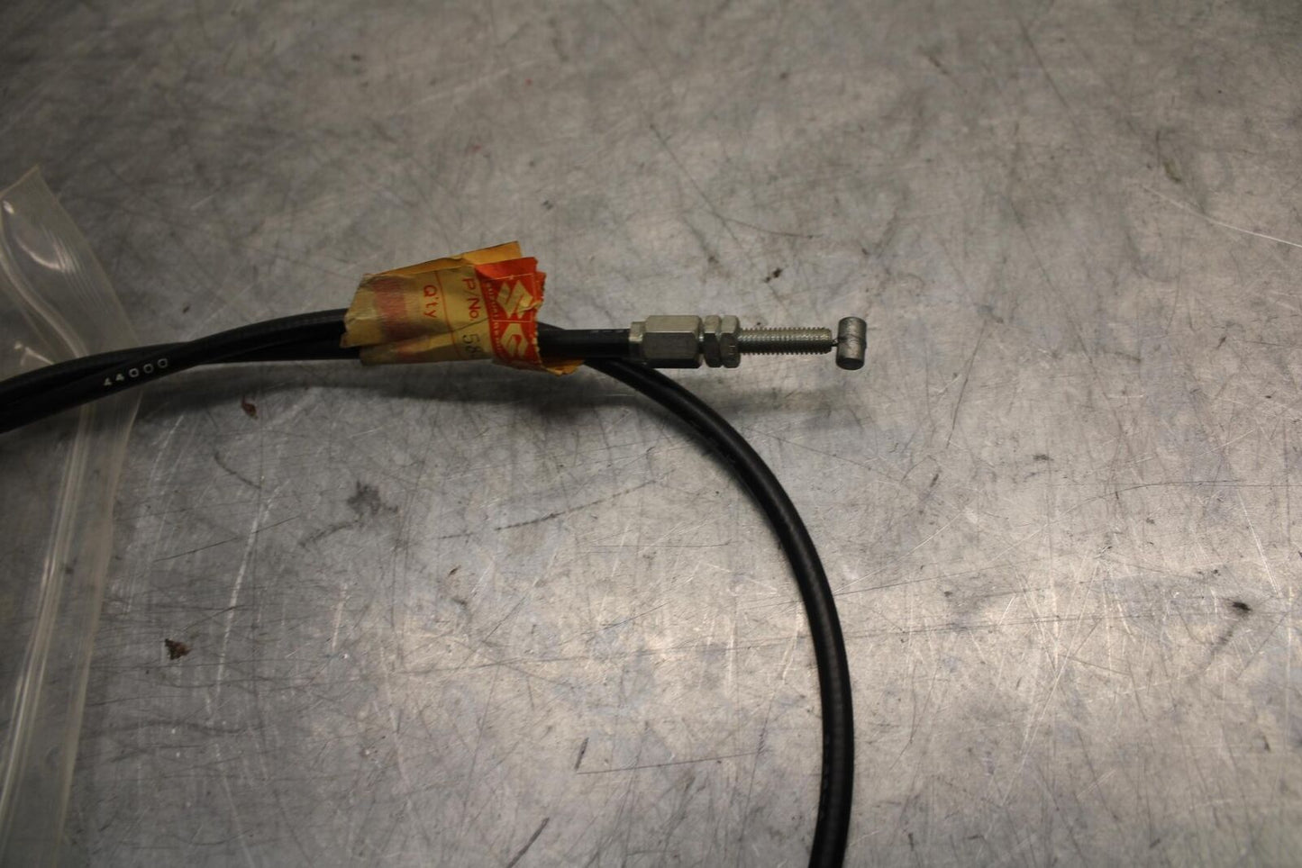 1977 Suzuki GS400 THROTTLE CABLES LINE 58300-44000 BB33