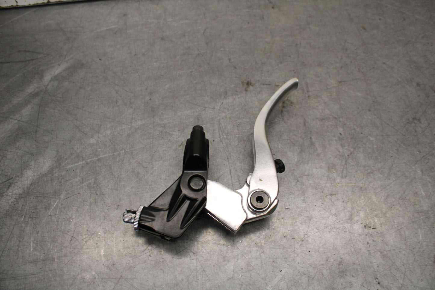 19-21 TRIUMPH SPEED TWIN 1200 CLUTCH PERCH MOUNT WITH LEVER BB653