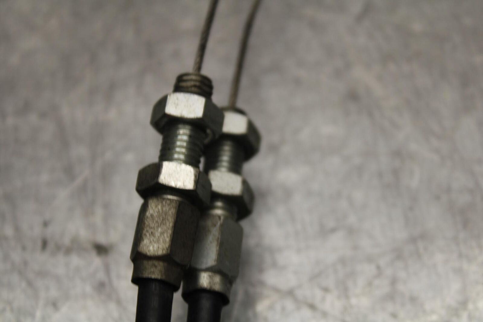 01 SUZUKI GSXR1000 THROTTLE CABLES LINES BB100 #B