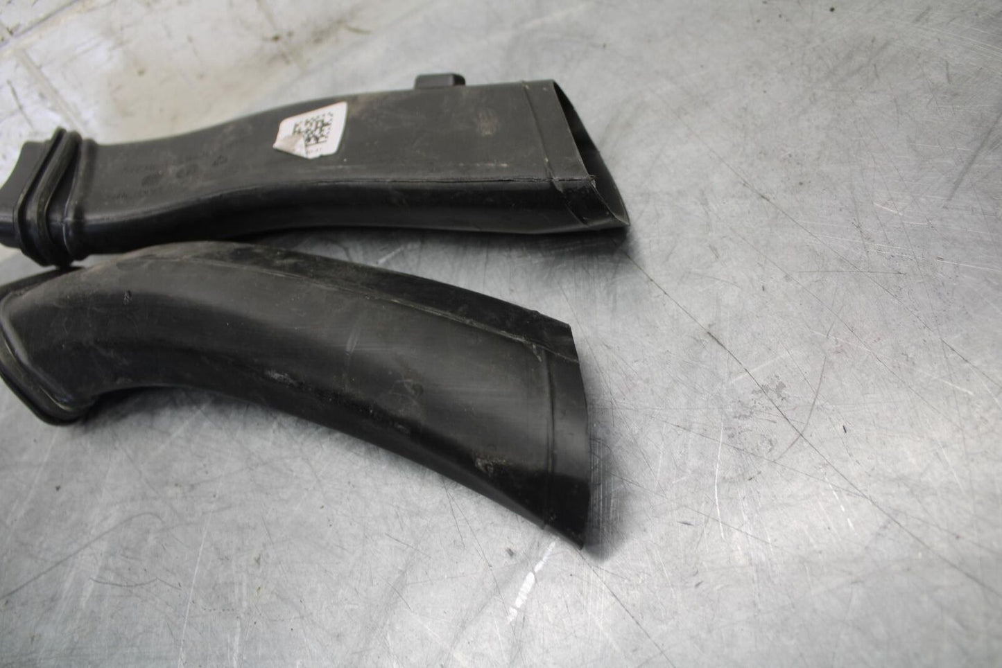 22 KTM 890 ADVENTURE RIGHT LEFT AIR INTAKE DUCTS BB514