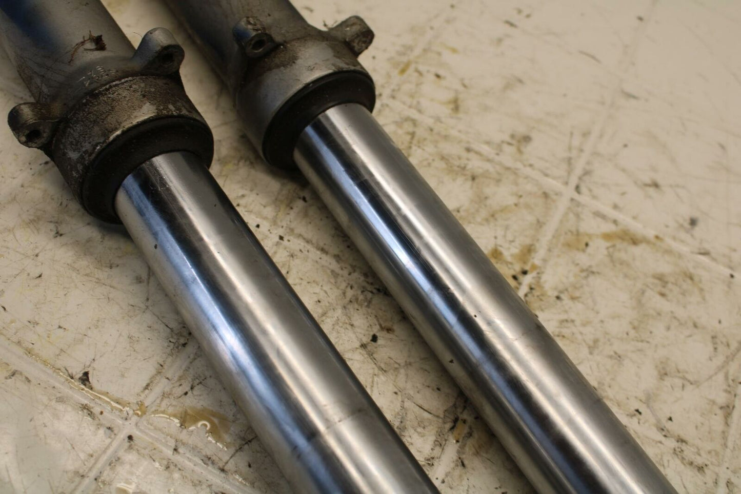 93 SUZUKI KATANA 600 GSX600F FRONT FORKS SHOCK SUSPENSION SET PAIR BB400