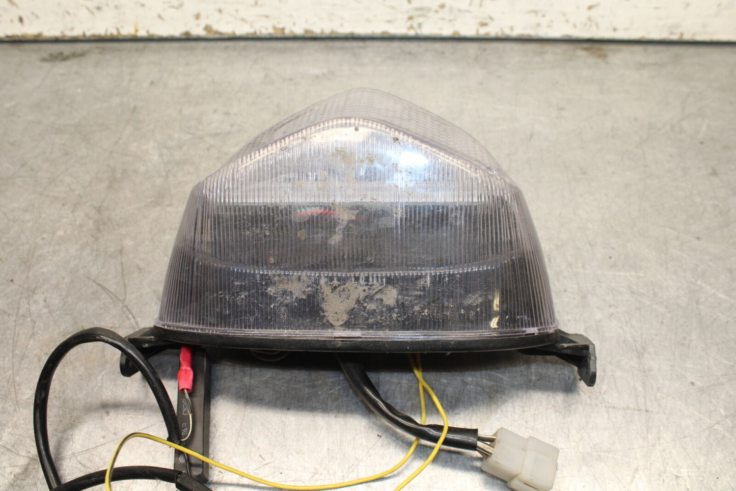 01-02 SUZUKI GSXR1000 AFTERMARKET REAR TAIL TAILLIGHT BACK BRAKE LIGHT BB113