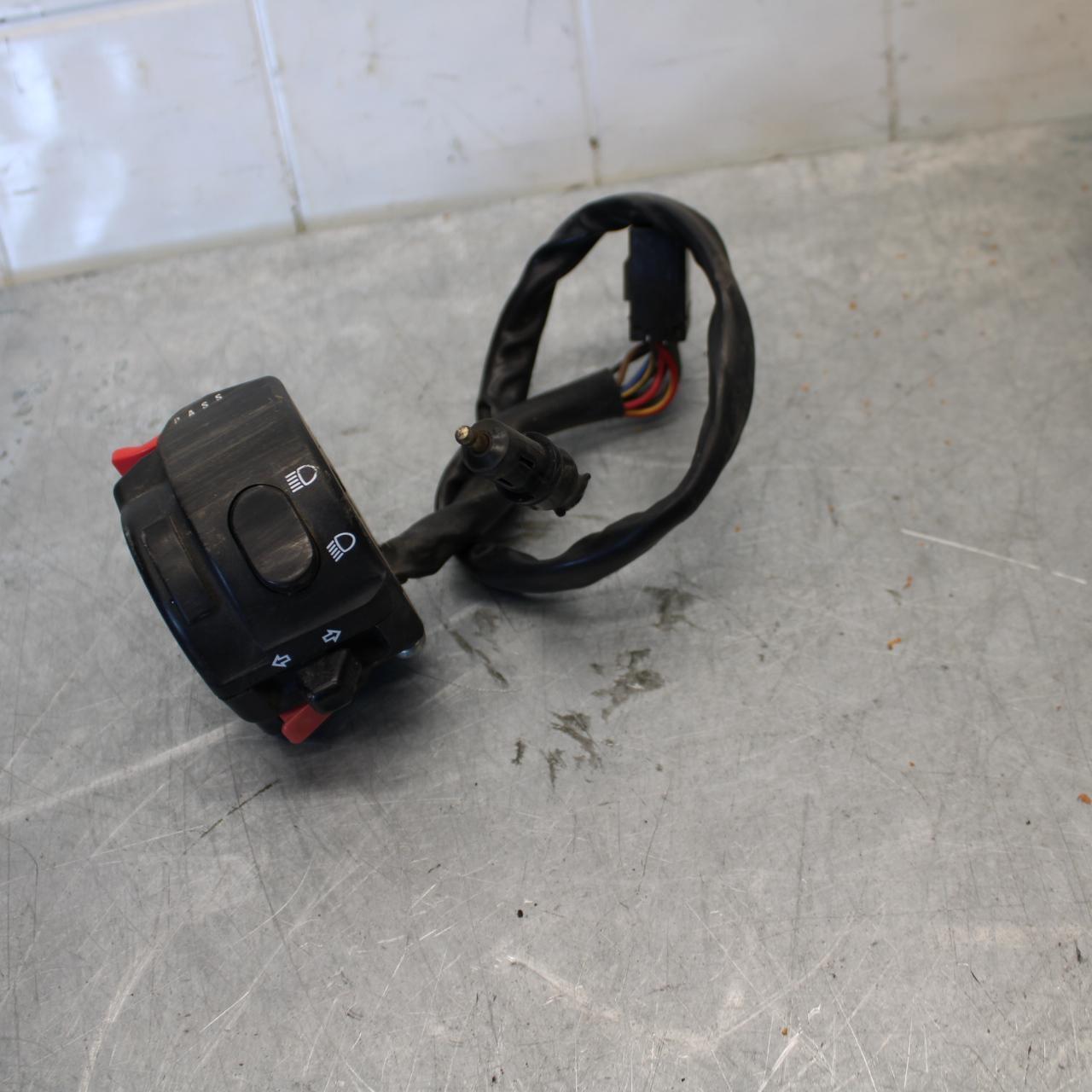 2006 Triumph Daytona 675 Triple LEFT CLIP ON HANDLE HORN SIGNALS SWITCH BB434