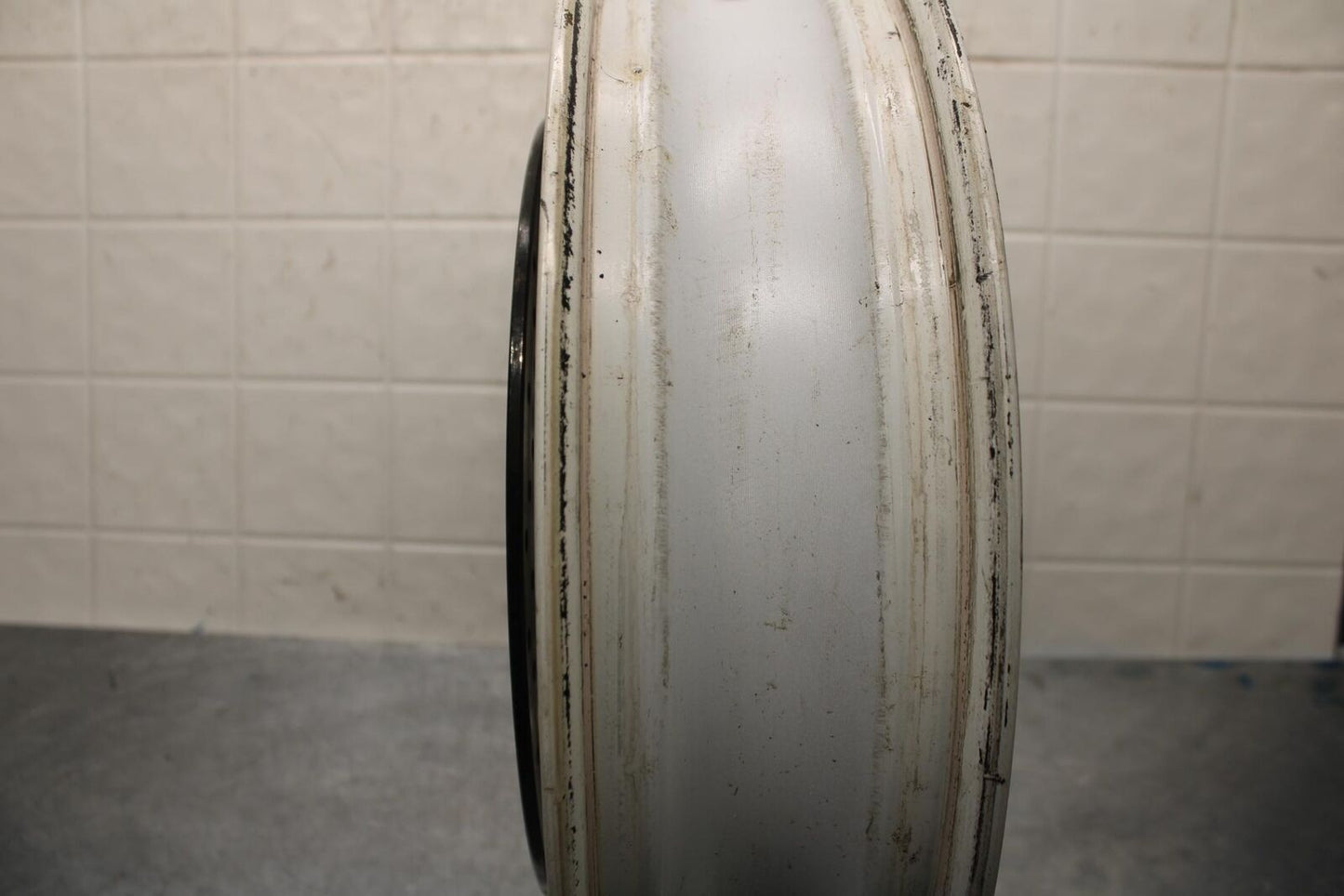 1999 Suzuki GSXR600 FRONT WHEEL AND LEFT RIGHT BRAKE ROTORS DISCS BB580