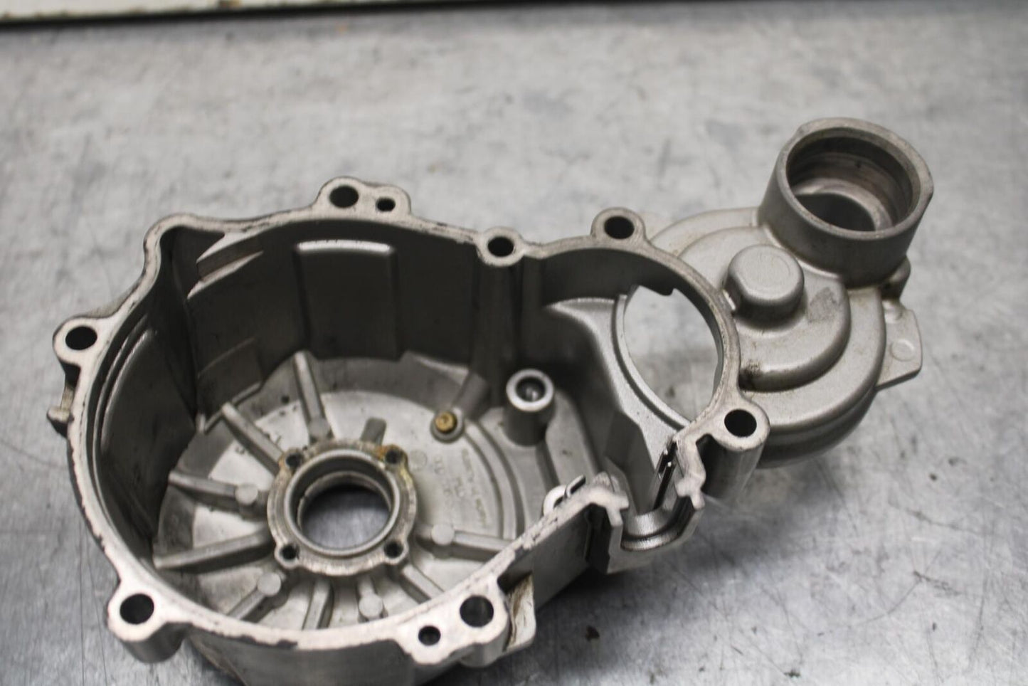 13 KTM 350 SXF ENGINE MOTOR STATOR GENERATOR MAGNETO COVER BB104