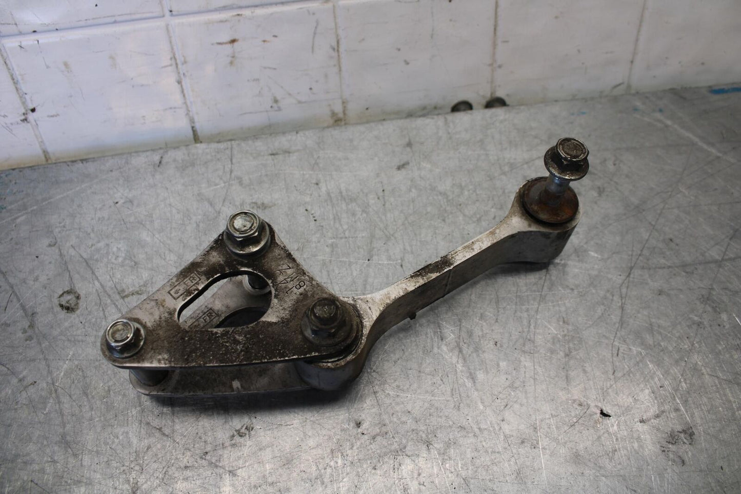 15-21 SUZUKI GSXR600 REAR DOGBONE SHOCK LINKAGE LINK BB437 #B