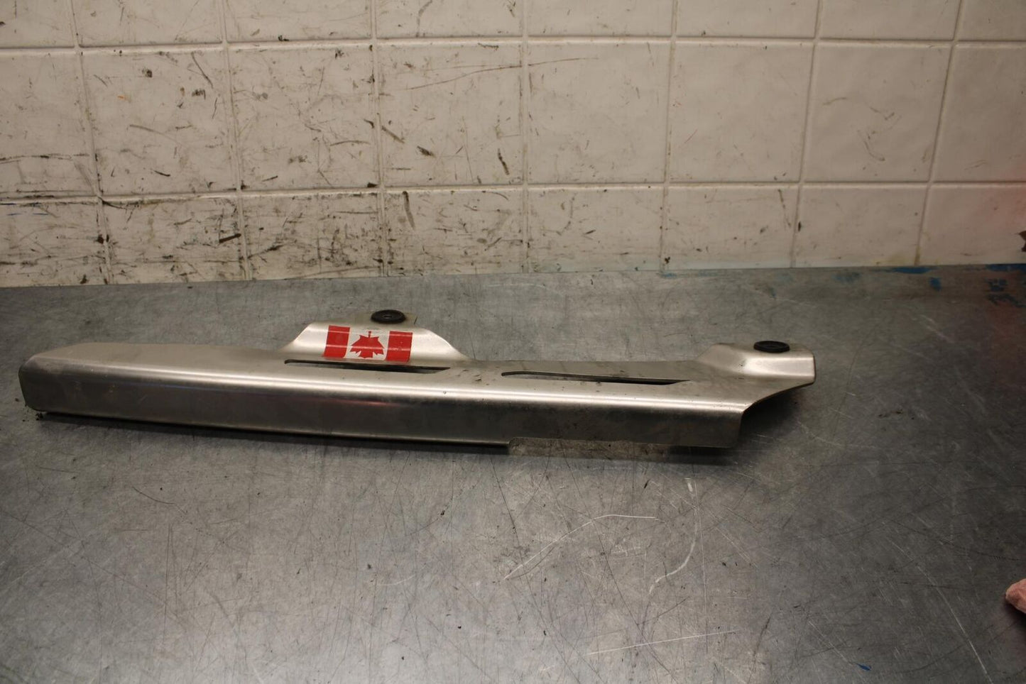 1997 Suzuki Bandit 1200 GSF1200S ALUMINUM REAR BACK CHAIN GUARD COVER BB559