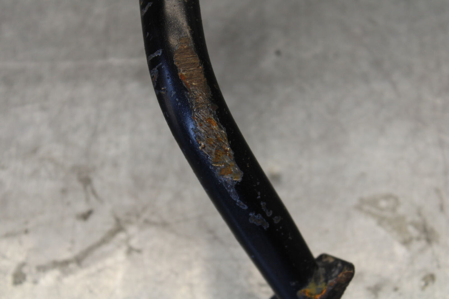 06-07 DUCATI MONSTER 695 CENTER MAIN STAND BB674