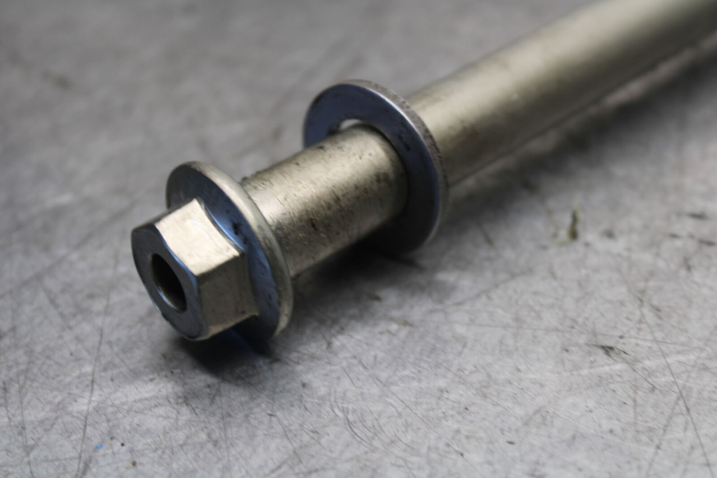 19-21 TRIUMPH SPEED TWIN 1200 REAR BACK SWINGARM BOLT PIVOT AXLE BB653