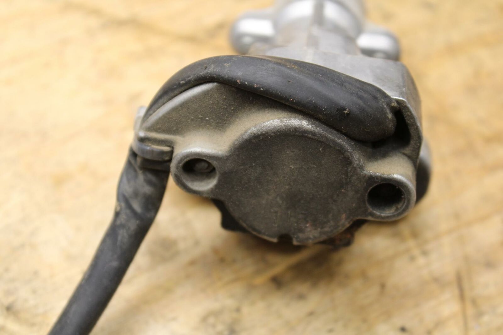 02-03 SUZUKI VSTROM 1000 IGNITION LOCK KEY SET W/ GAS CAP AND SEAT LOCK BB331