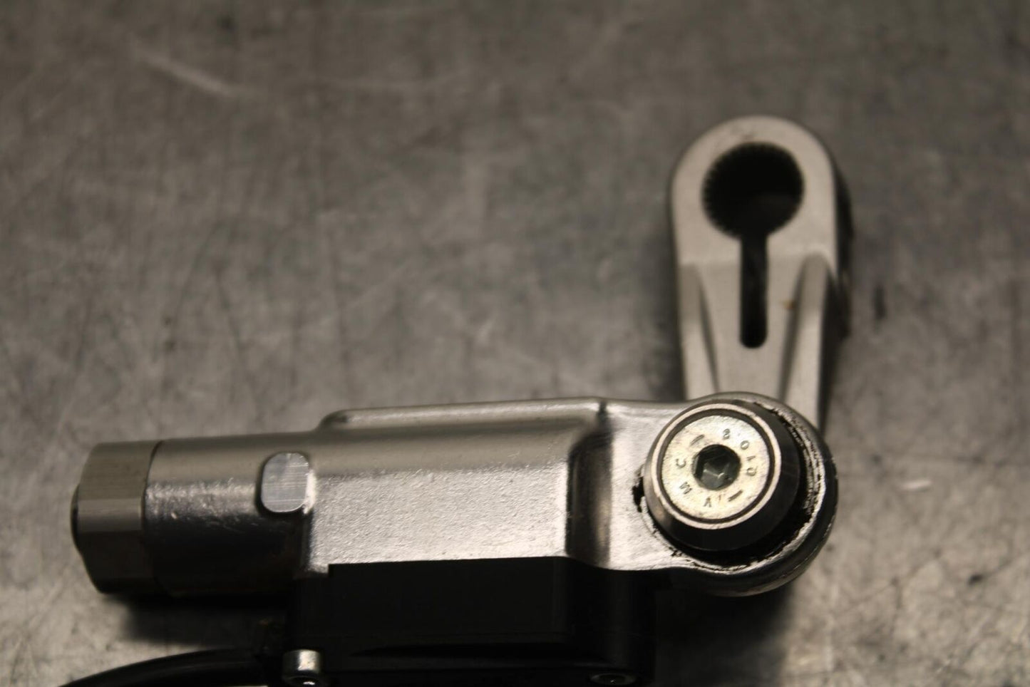20-23 APRILIA RS660 QUICK SHIFTER BB643