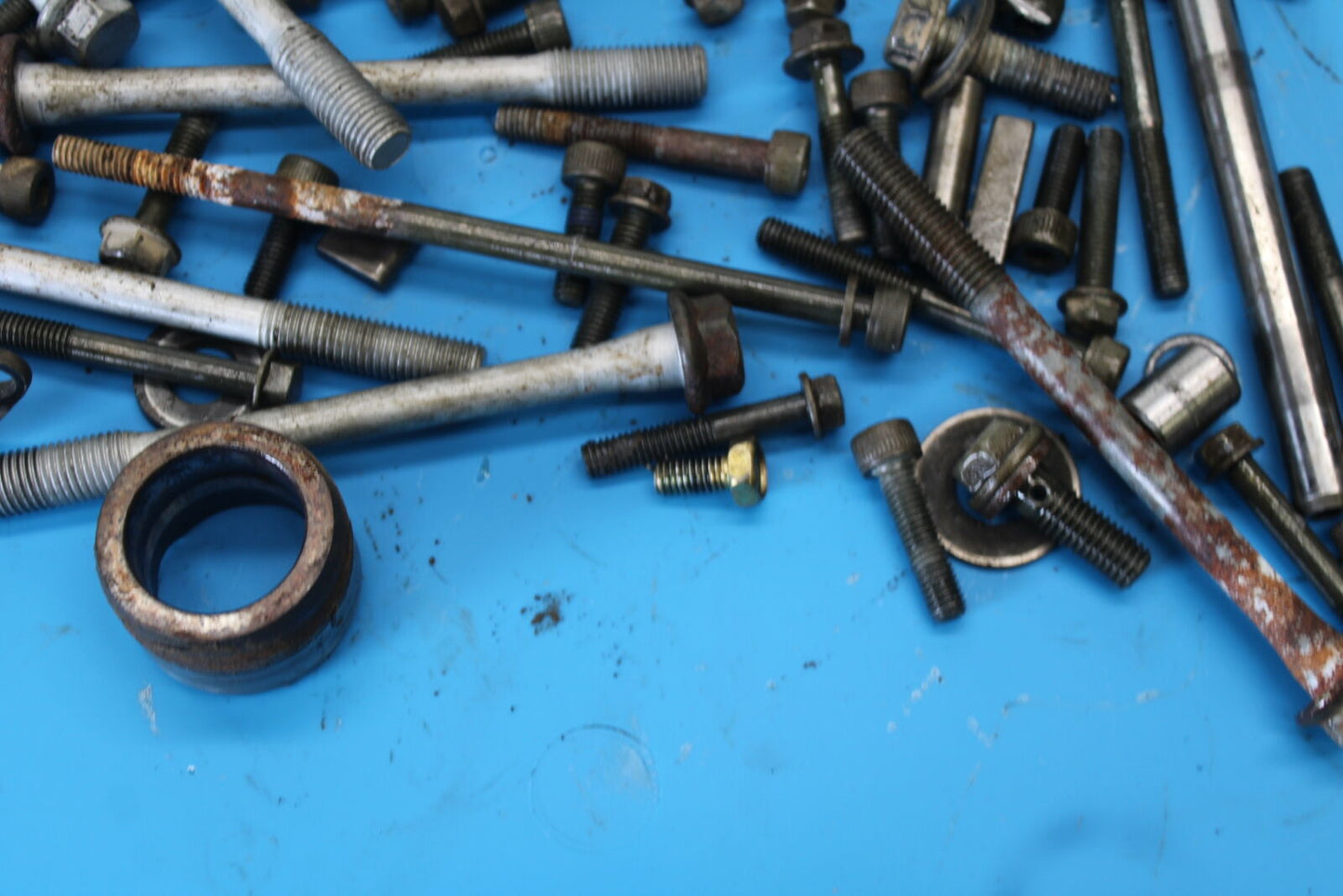 01-05 YAMAHA RAPTOR 660R ENGINE MOUNTING BOLTS HARDWARE MOTOR SCREWS BB695