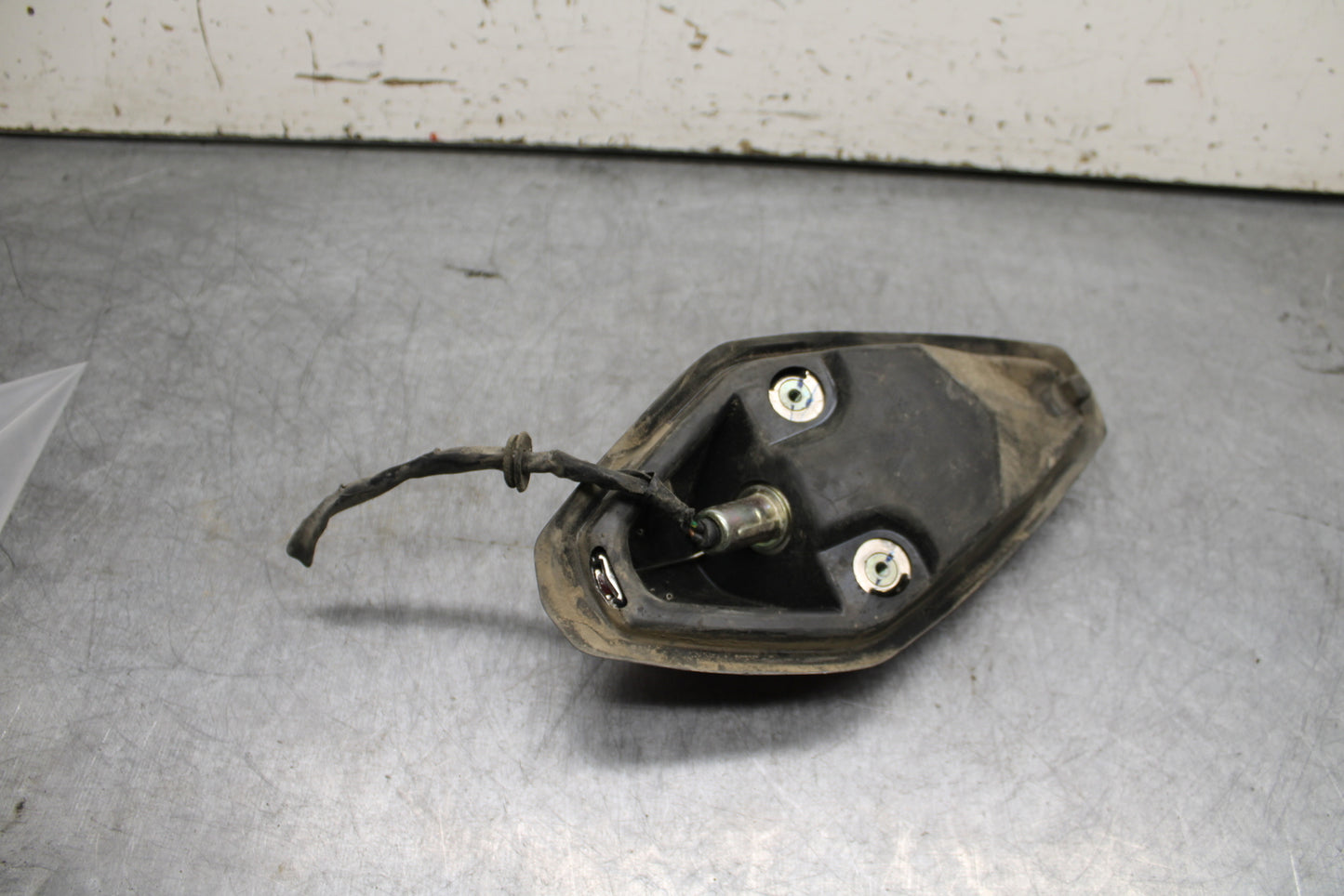 02-04 HONDA VTX1800S TAILLIGHT REAR TAIL BRAKE LIGHT BB712