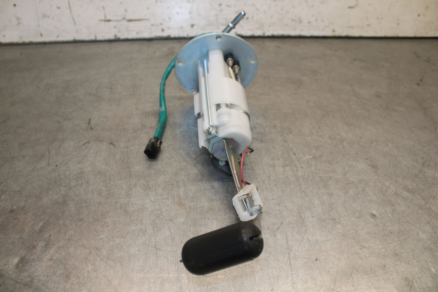 19-23 KAWASAKI NINJA ZX6R FUEL PUMP GAS PETROL SENDER UNIT BB701
