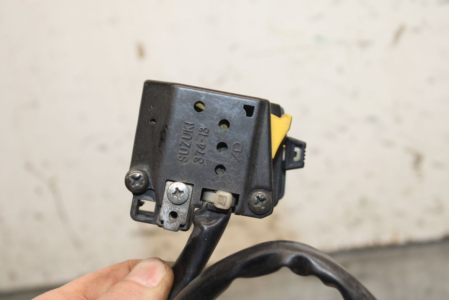 93 SUZUKI GSXR750W LEFT CLIP ON HANDLE HORN SIGNALS SWITCH SWITCHES BB112