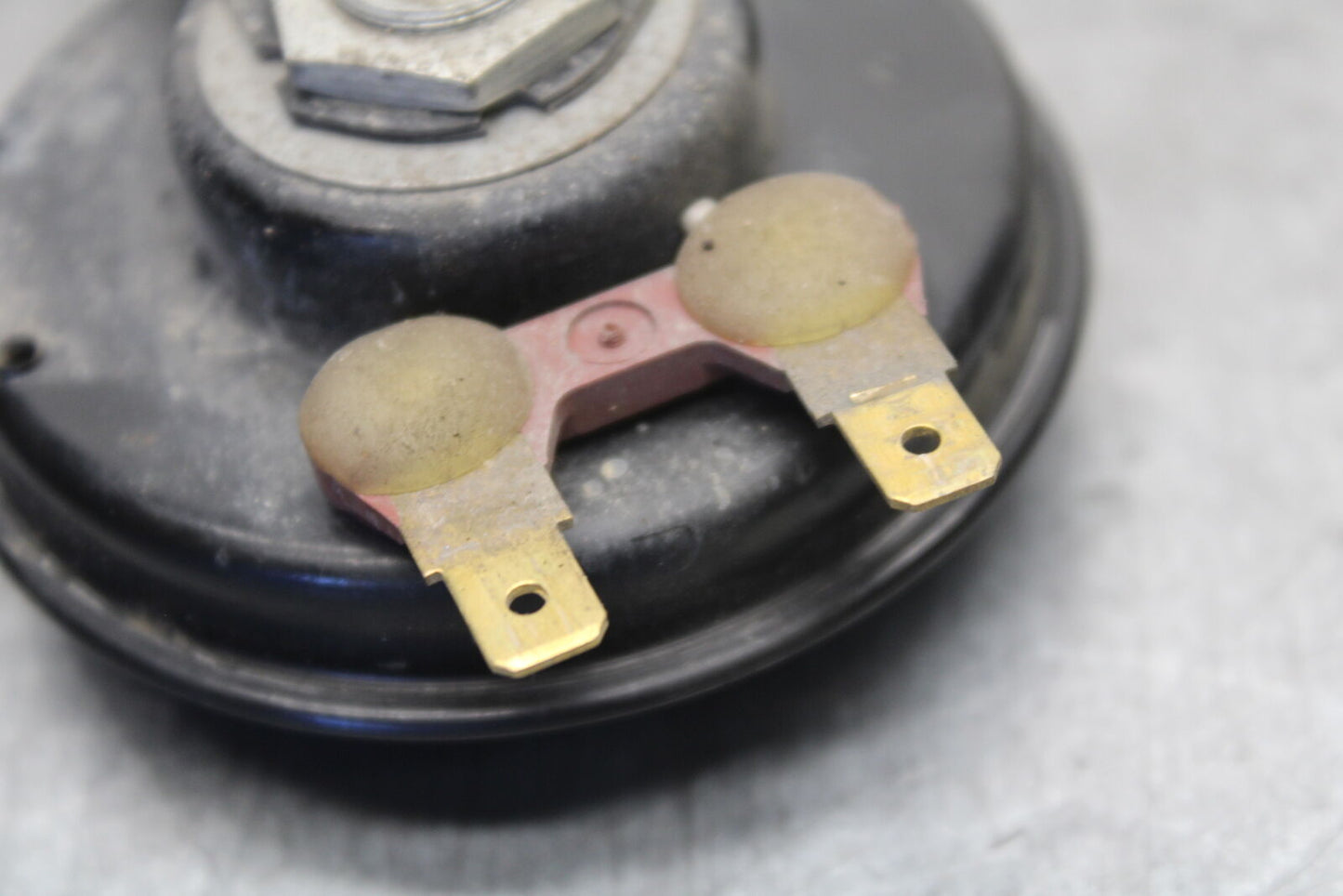 06-07 DUCATI MONSTER 695 HORN SIGNAL BB674