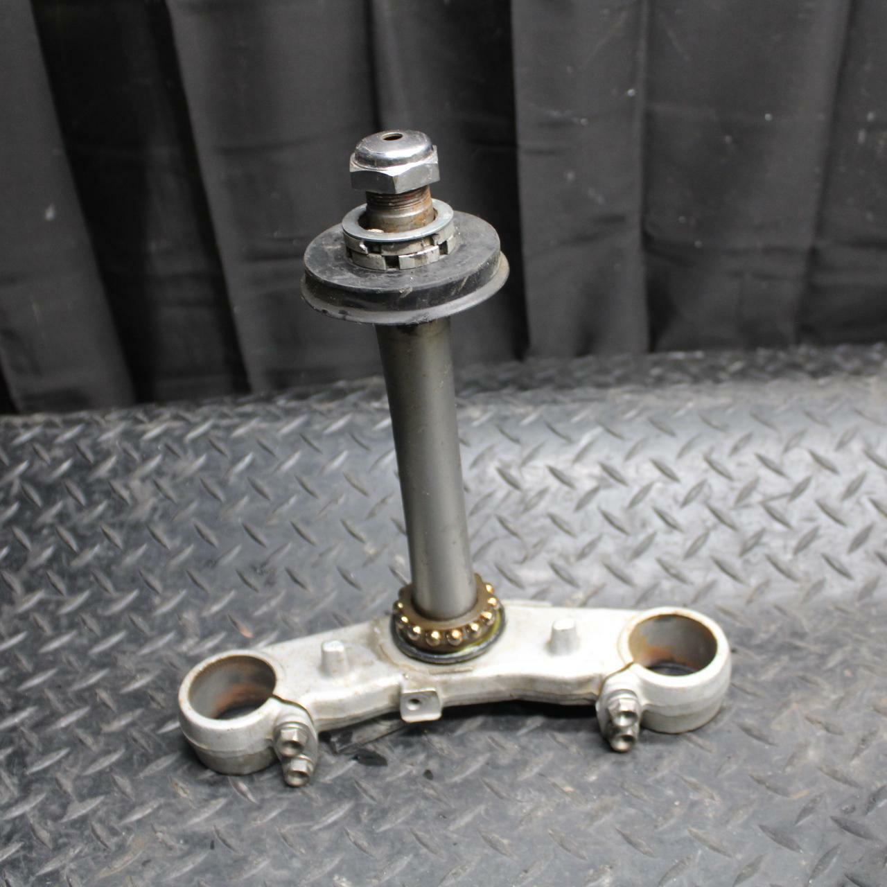 03 SUZUKI SV650S FRONT FORKS CLAMP LOWER TRIPLE TREE STEM 51410-17G20 BB219