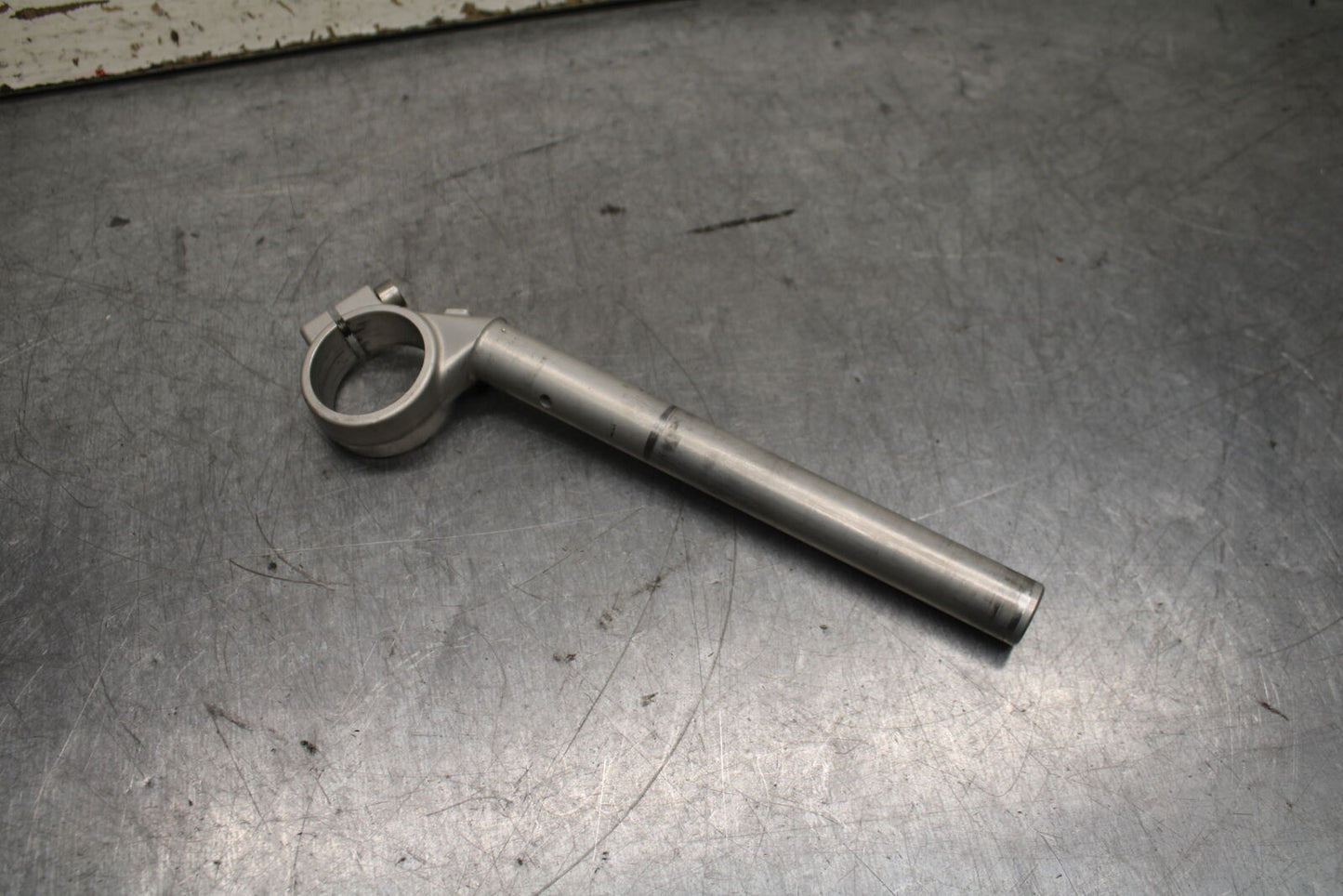 03-04 TRIUMPH DAYTONA 600 RIGHT CLIP ON HANDLEBAR BB745