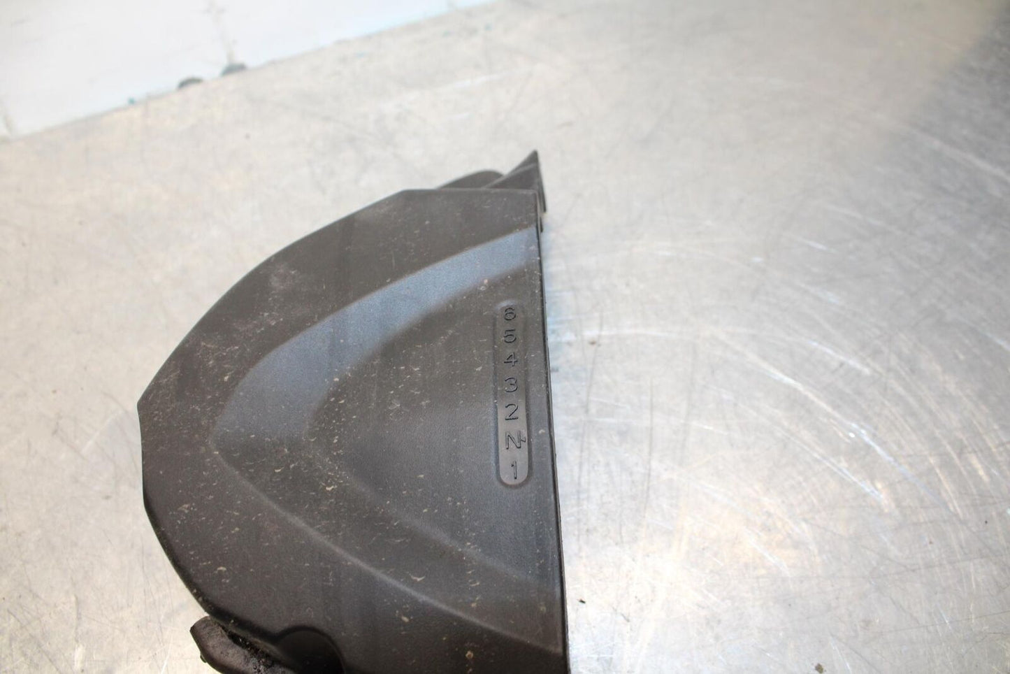 14-15 TRIUMPH STREET TRIPLE R ENGINE SPROCKET COVER BB441