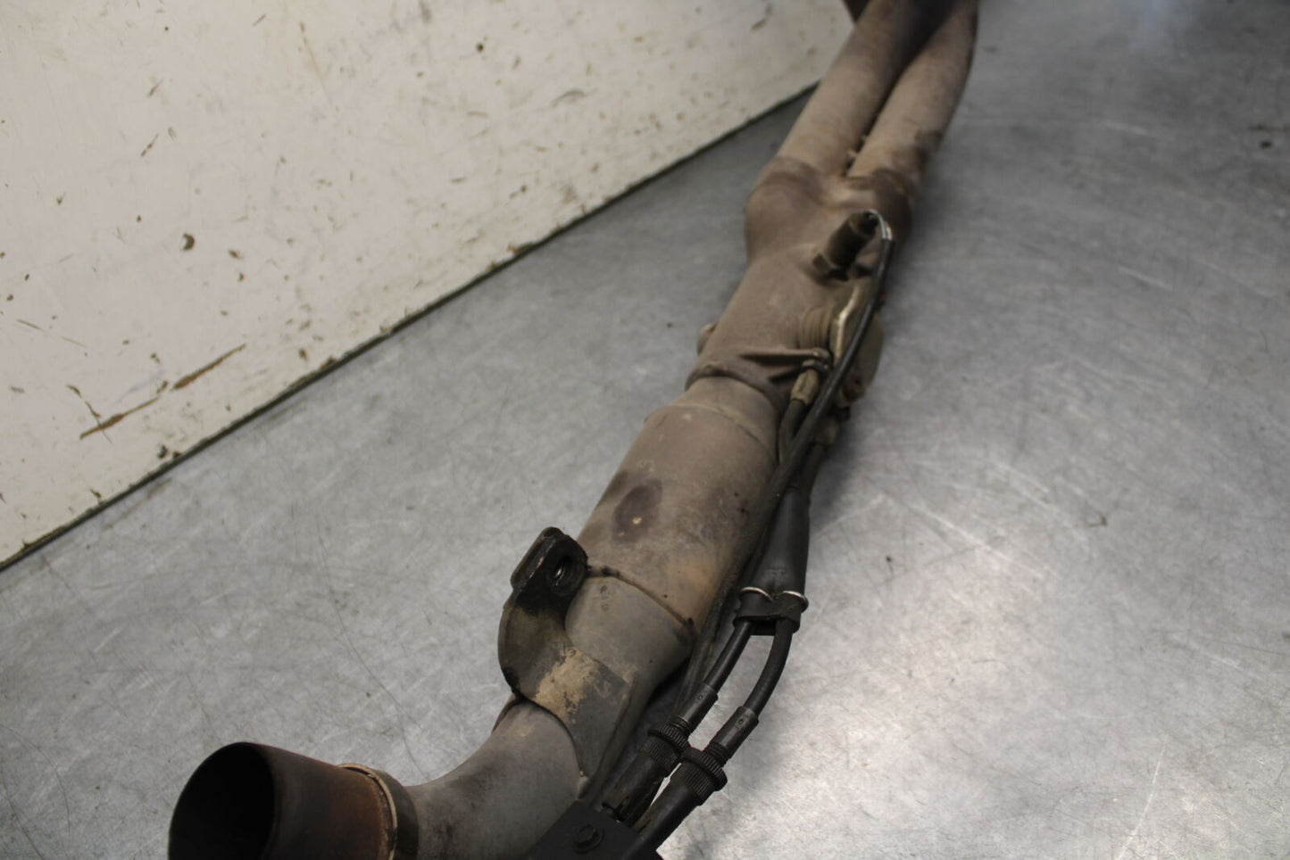 07-08 TRIUMPH DAYTONA 675 EXHAUST HEADER PIPES MANIFOLD BB685