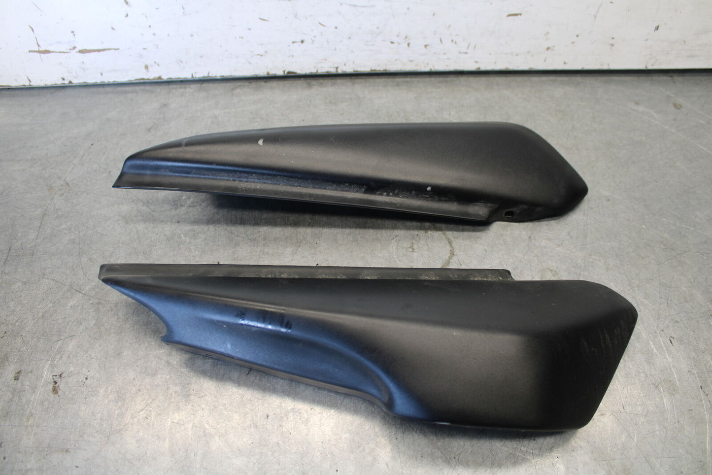 06-07 DUCATI MONSTER 695 RIGHT LEFT SIDE SEAT PANELS TRIMS COWLS FAIRINGS BB674