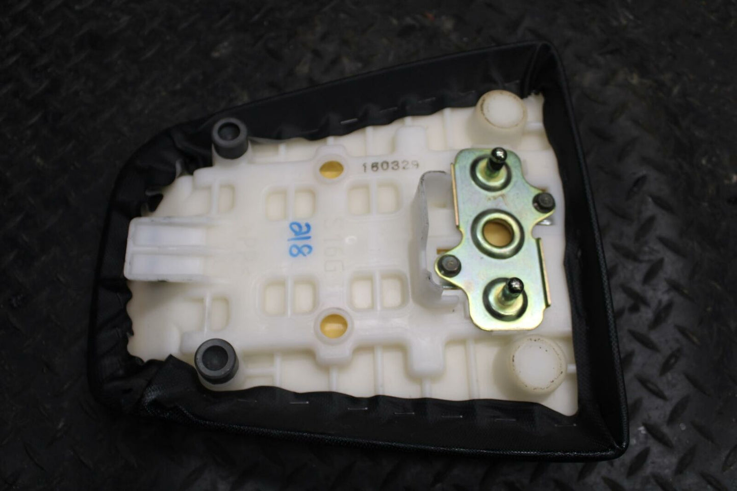 03 SUZUKI SV650S REAR BACK PASSENGER TANDEM SEAT PAD SADDLE PILLION BB219