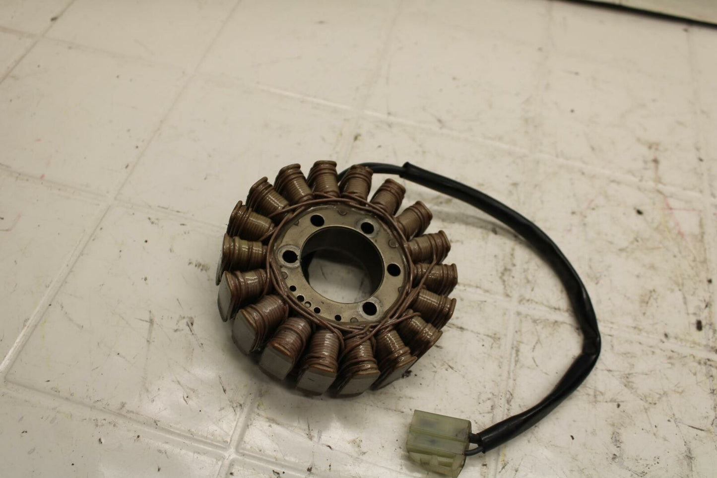 04-05 SUZUKI GSXR600 STATOR GENERATOR ALTERNATOR MAGNETO BB20
