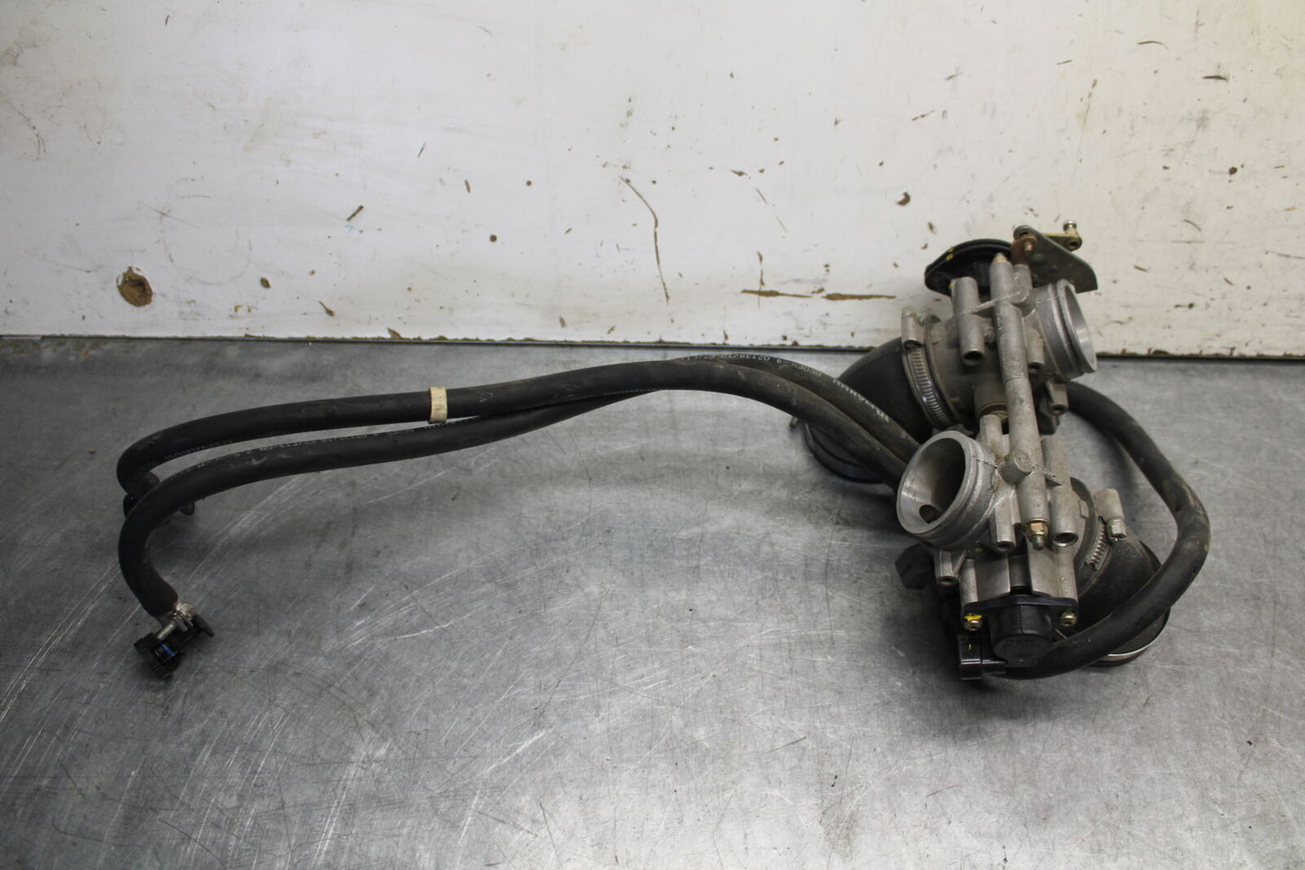06-07 DUCATI MONSTER 695 MAIN FUEL INJECTORS / THROTTLE BODIES BB674