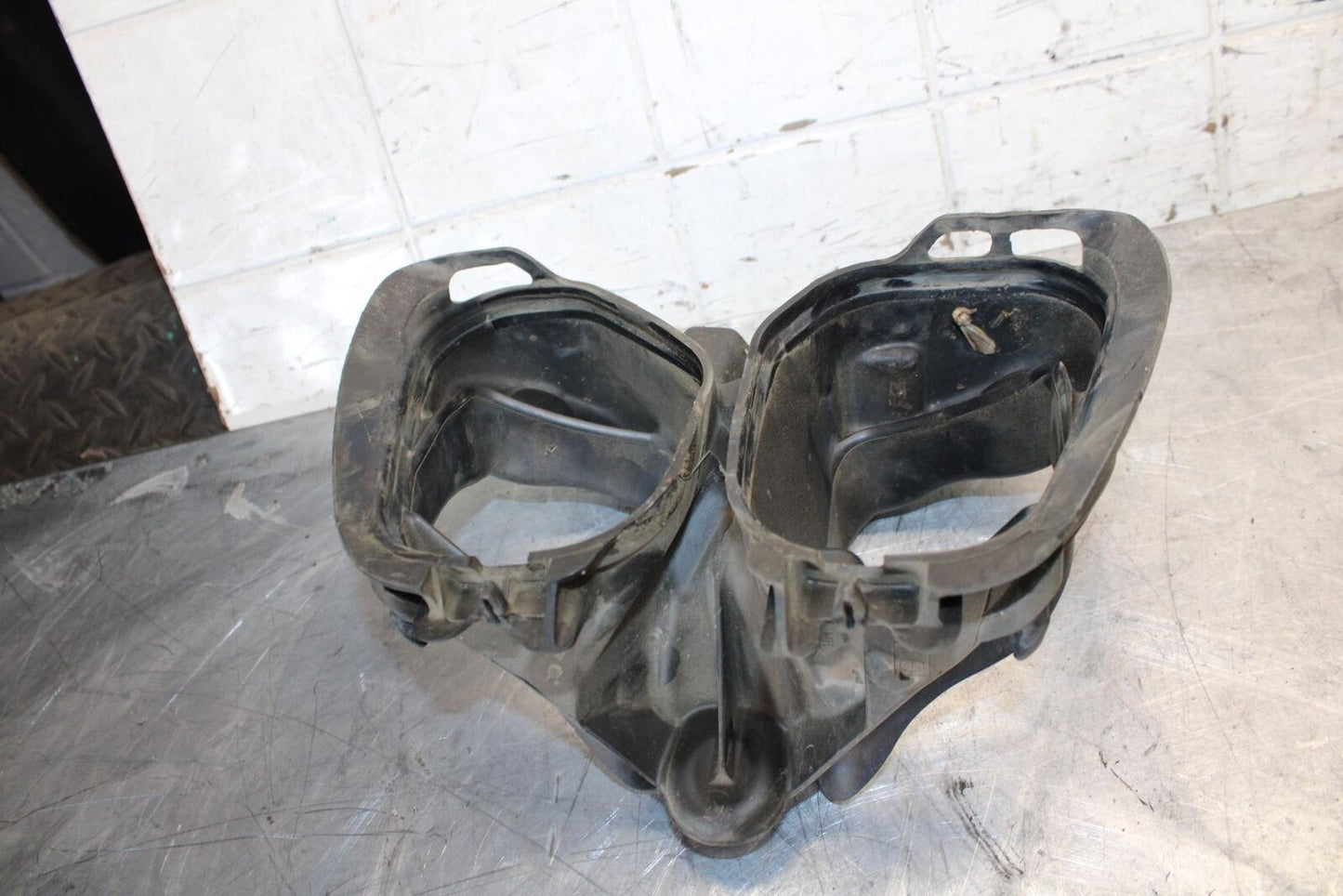 2011 Honda CBR600RR RAM AIR INTAKE TUBE DUCT GASKET SEAL RUBBER BB520