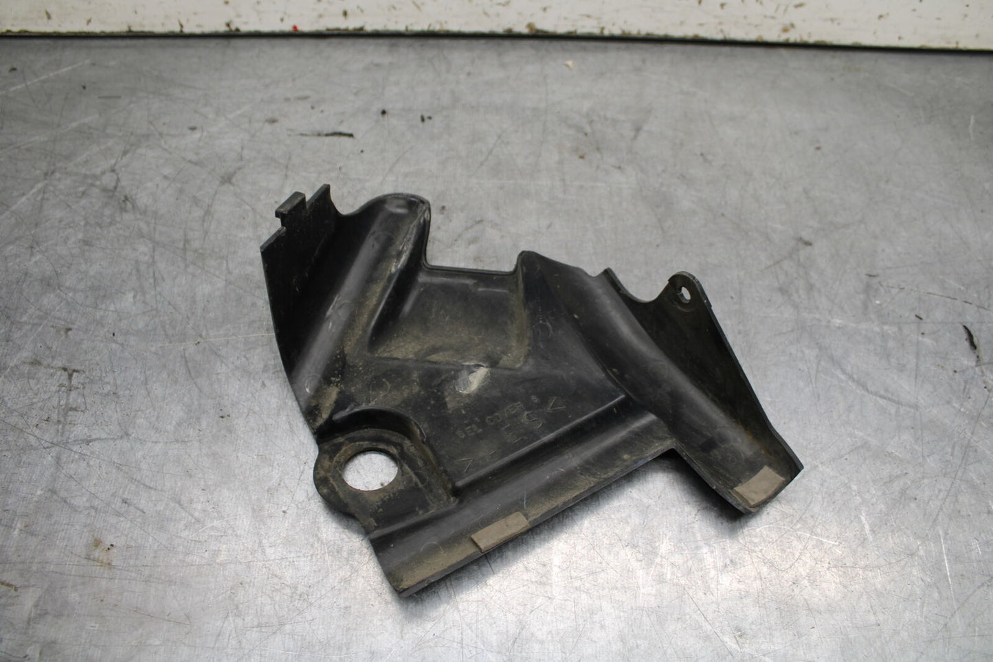 99-00 YAMAHA V STAR 1100 LEFT FRAME COVER COWL BB711