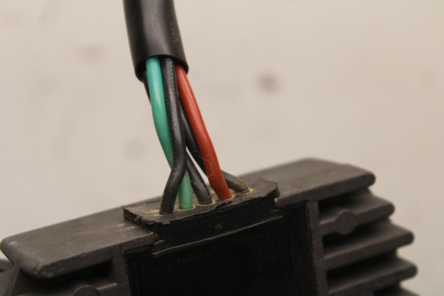 01-03 SUZUKI GSXR600 RECTIFIER VOLTAGE REGULATOR 32800-33E21 32800-47H00 BB633