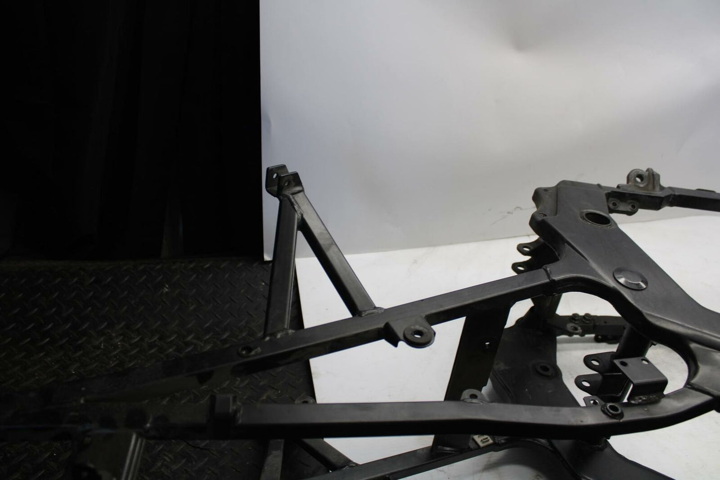 04-09 SUZUKI GS500F FRAME CHASSIS 41100-01D90-ENM BB261