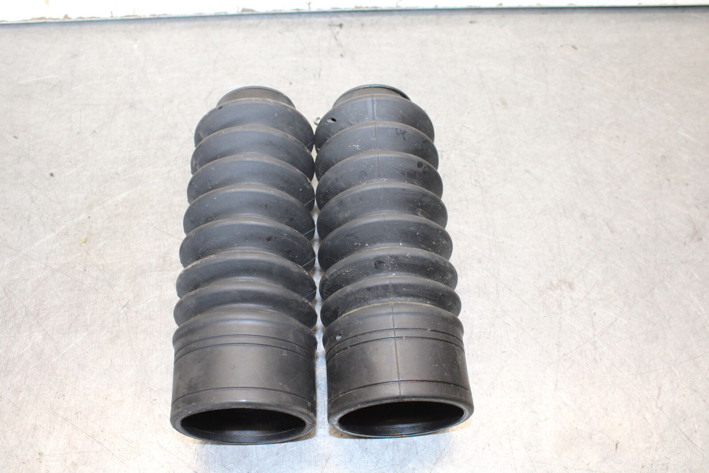 19-21 TRIUMPH SPEED TWIN 1200 LEFT RIGHT FORK COVERS GUARDS BB653