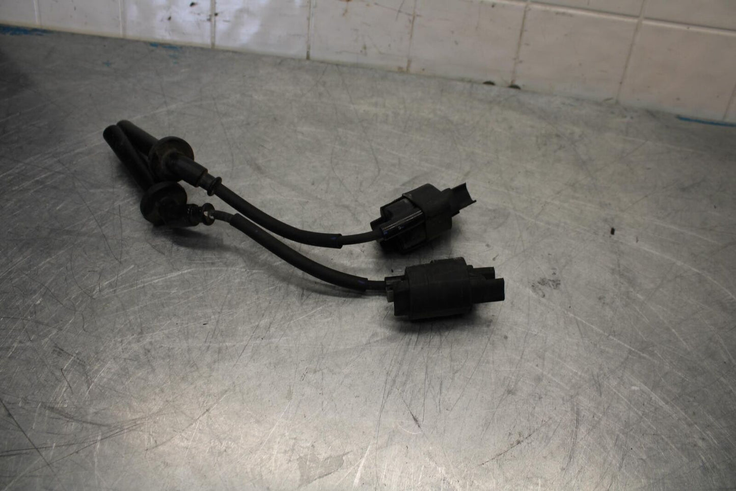 17-18 YAMAHA YZF R3 IGNITION COILS COIL SPARK PLUG CAPS BB438