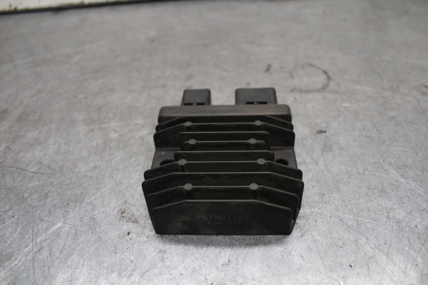 17-21 HONDA CBR1000RR SP RECTIFIER VOLTAGE REGULATOR BB681