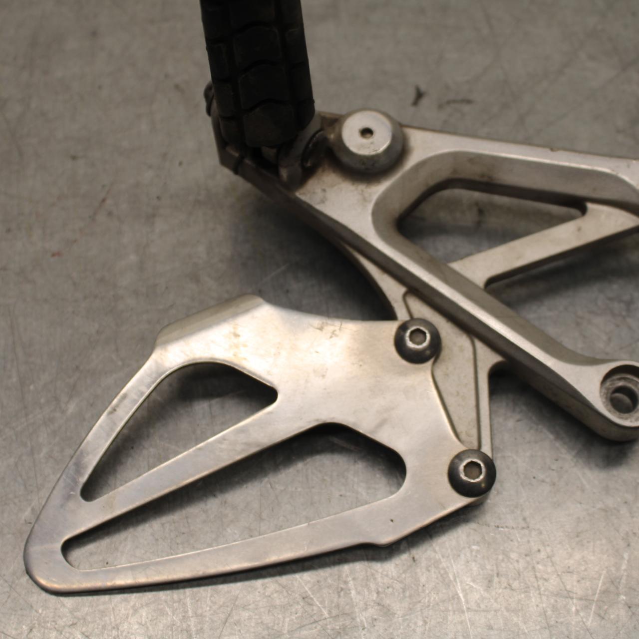 01-06 HONDA CBR600F4I LEFT REARSET REAR SET DRIVER FOOT PEG REST STOP BB644
